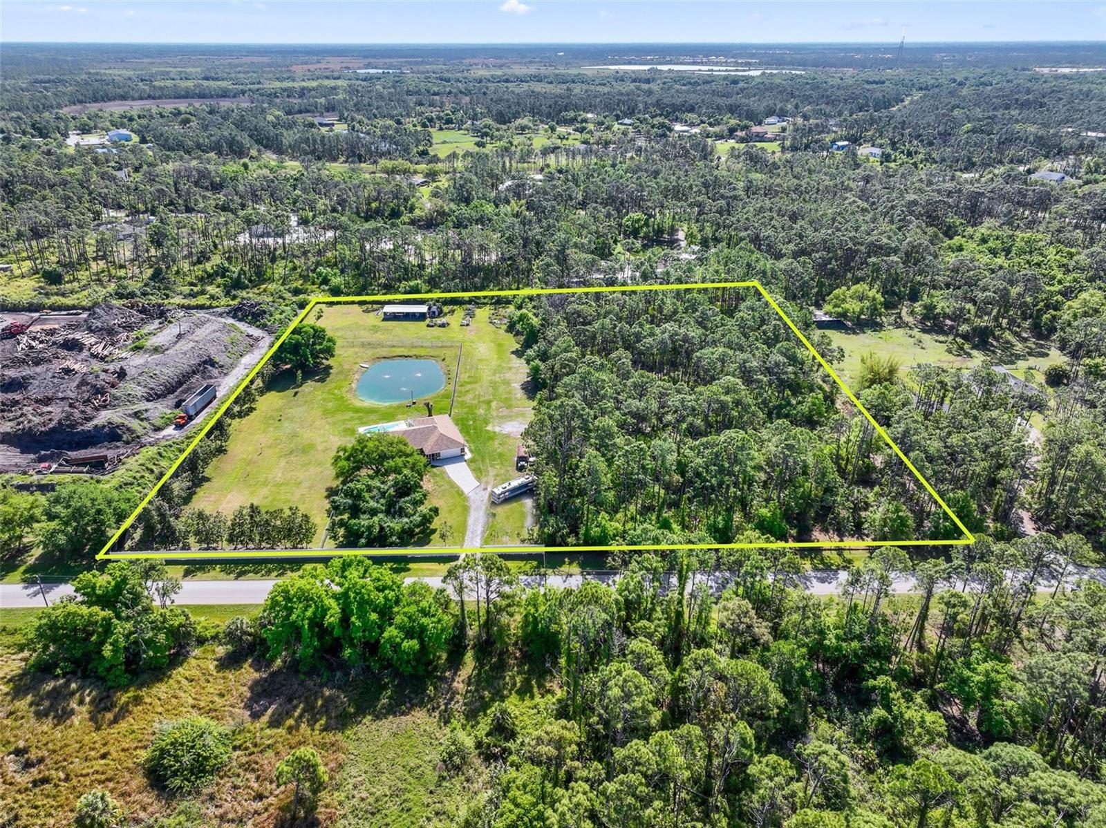 Joejeff St, North Port, FL 34286