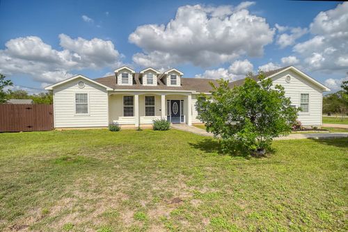 102 W Oak Loop, Cedar Creek, TX, 78612-3238 | Card Image