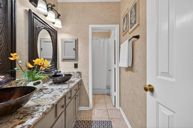 6415 Adobe Trails Dr, House other with 4 bedrooms, 2 bathrooms and 2 parking in Sugar Land TX | Image 22