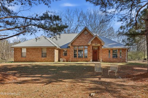 3945 Country Club Dr, Jackson, MS, 39213-3212 | Card Image