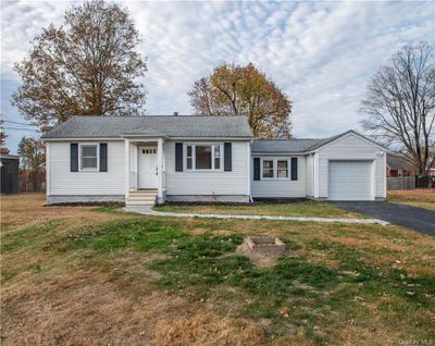 29 Kipp Avenue, House other with 2 bedrooms, 1 bathrooms and null parking in Fishkill NY | Image 2