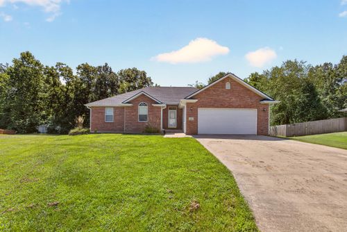 400 Renee Dr, ASHLAND, MO, 65010-1209 | Card Image
