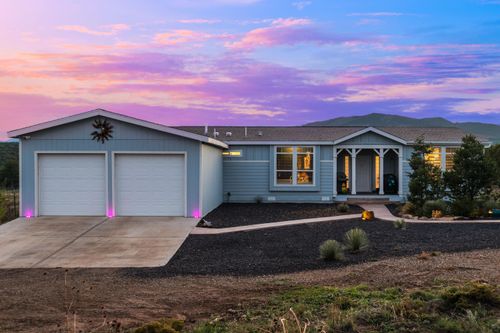 42 Torreon Heights Rd W, Estancia, NM, 87016-8111 | Card Image