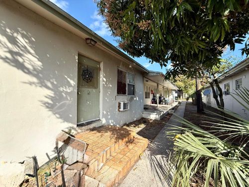 apt-4-817 2nd St, West Palm Beach, FL, 33401-4426 | Card Image