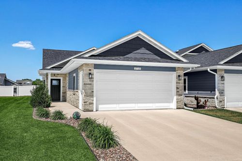 1715 Red Clover Street, Holmen, WI, 54636 | Card Image