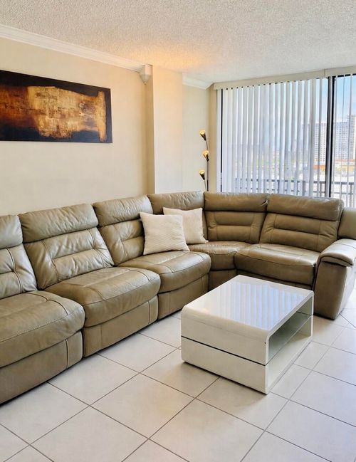 912-17021 N Bay Road, Sunny Isles Beach, FL, 33160 | Card Image