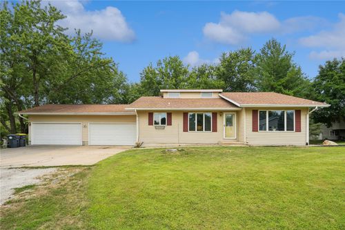 2914 Windy Ridge Road Ne, Swisher, IA, 52338 | Card Image