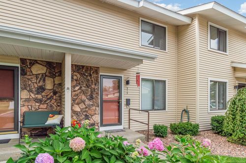 213 Cherryview Dr, Midland, MI, 48640-5559 | Card Image