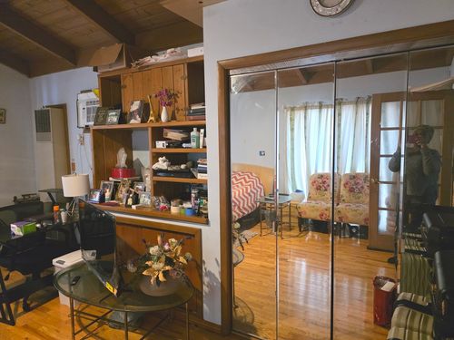 524 Hazelwood Ln, Glenview, IL, 60025-4534 | Card Image