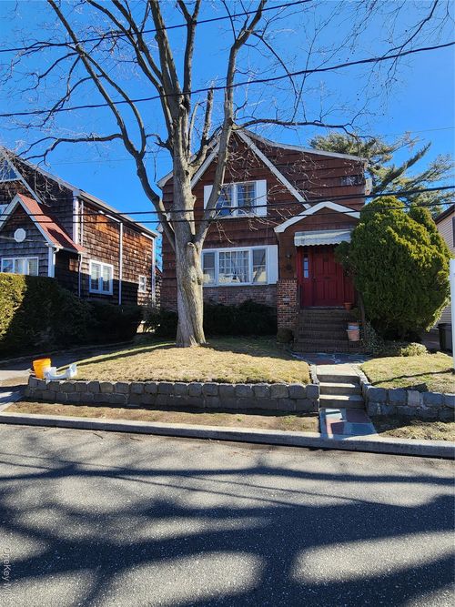 1051 Stanton Ave, Woodmere, NY, 11598-1326 | Card Image