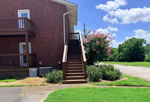 201 Brooke Castle Dr, Hermitage, TN, 37076-1793 | Card Image