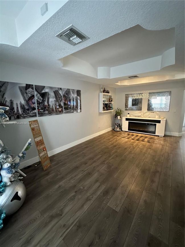 APT-1601 - 8520 Nw 139 Th Ter, Townhouse with 3 bedrooms, 3 bathrooms and null parking in MIAMI LAKES FL | Image 11