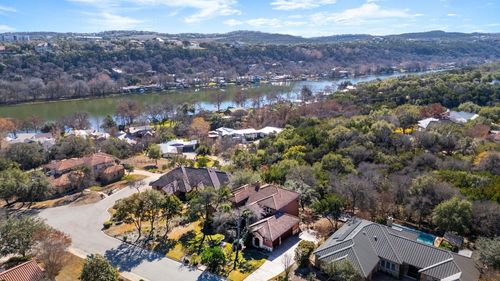 7009 Greenshores Dr, Austin, TX, 78730-4307 | Card Image