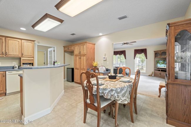 5398 Laurie Ln, House other with 2 bedrooms, 2 bathrooms and null parking in MIDDLEBURG FL | Image 10