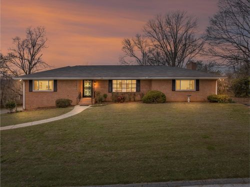 1511 Bunker Hill Dr, CHATTANOOGA, TN, 37421-5204 | Card Image