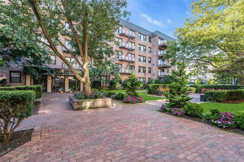 apt-5k-3 Birchwood Ct, Mineola, NY, 11501-4511 | Card Image