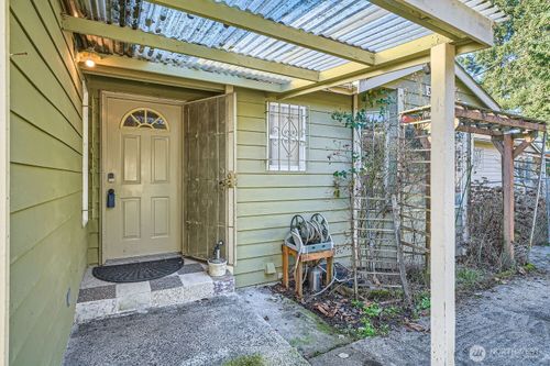 5525 Renton Avenue S, Seattle, WA, 98118 | Card Image
