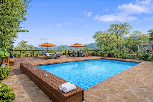 223 Evergreen Dr, Kentfield, CA, 94904-2707 | Card Image