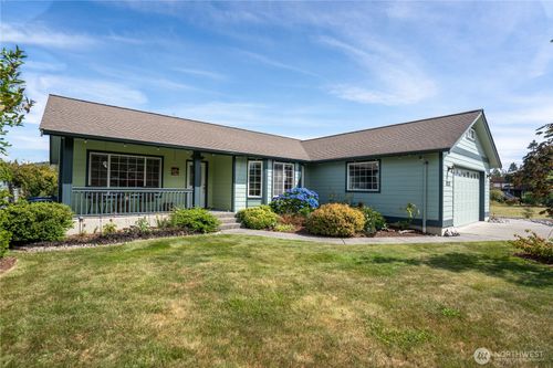 8232 Snohomish Rd, Blaine, WA, 98230-9549 | Card Image