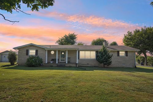 7559 Scottsville Rd, Lafayette, TN, 37083-3065 | Card Image