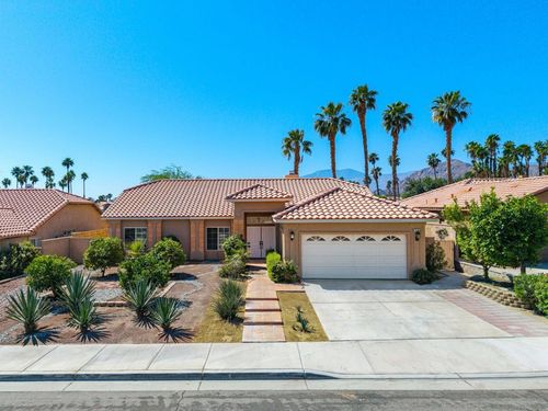 78515 Naples Dr, La Quinta, CA, 92253-7924 | Card Image
