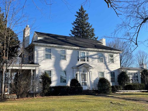 31 Pearl St, Essex Junction, VT, 05452-3621 | Card Image