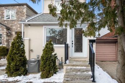 44 Goodwood Park Cres, House other with 3 bedrooms, 2 bathrooms and 1 parking in East York ON | Image 3