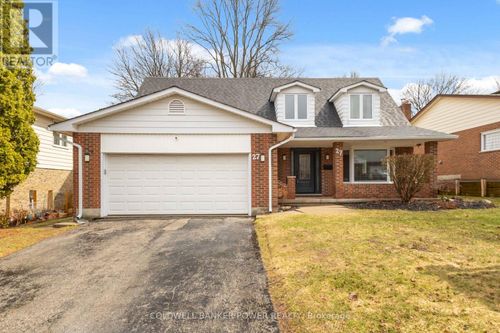 27 Foxcroft Cres, London, ON, N6K3A3 | Card Image