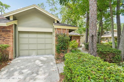 557 Pine Forest Trl, Orange Park, FL, 32073-2962 | Card Image