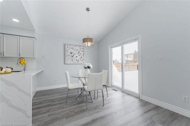 830 Brandenburg Blvd, House other with 4 bedrooms, 4 bathrooms and 4 parking in Waterloo ON | Image 13