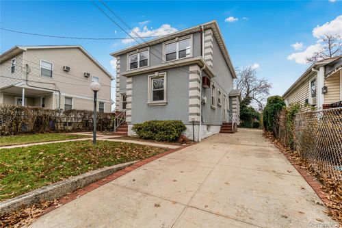 243 132nd Rd, Rosedale, NY, 11422-1412 | Card Image