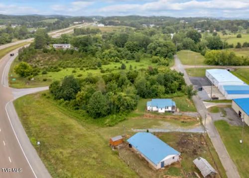 240 Mount Pleasant Cir, Greeneville, TN, 37743-3068 | Card Image