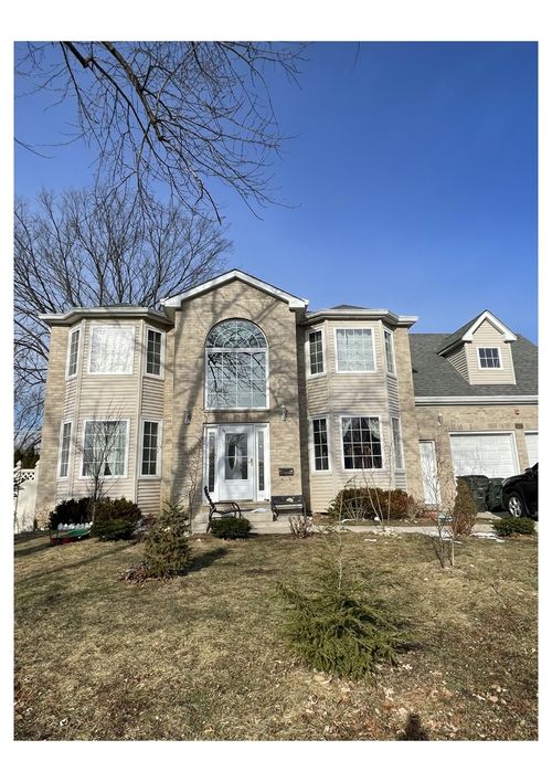 200 W Thacker St, Hoffman Estates, IL, 60169-3352 | Card Image