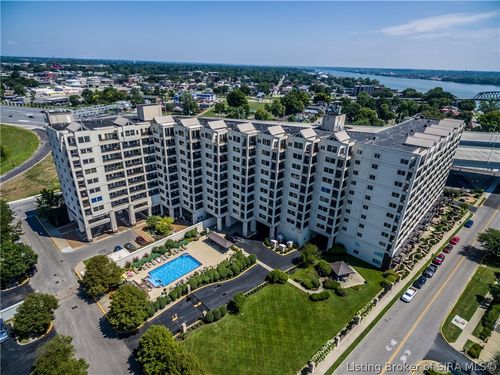 314-1 Riverpointe Plz, Jeffersonville, IN, 47130-3200 | Card Image