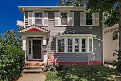 3571 Strathavon Rd, Shaker Heights, OH, 44120-5226 | Card Image
