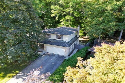 15 Rockford Cres, London, ON, N6K3B5 | Card Image