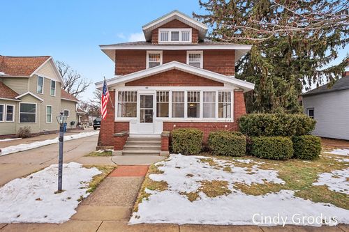 49 W Main Avenue, Zeeland, MI, 49464 | Card Image