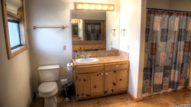 457 N Tomahawk Way, House other with 4 bedrooms, 3 bathrooms and null parking in Concan TX | Image 26