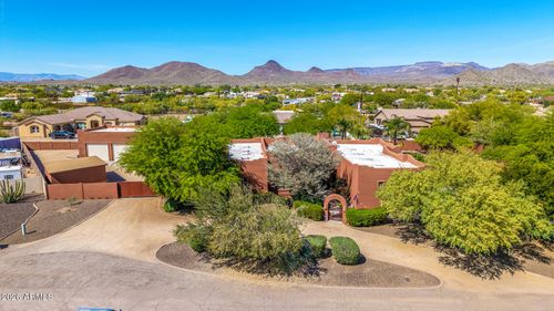 2324 E La Verna Way, Phoenix, AZ, 85086-0740 | Card Image