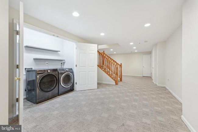 2912 Oakton Ridge Cir, House other with 5 bedrooms, 4 bathrooms and null parking in OAKTON VA | Image 45