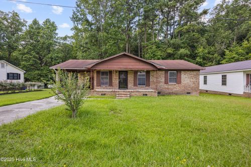 502 Mountain St, Windsor, NC, 27983-2134 | Card Image