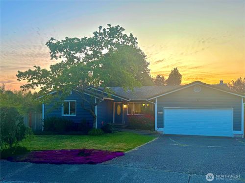 4313 131st St Se, Everett, WA, 98208-9642 | Card Image