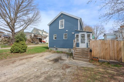 7 High St, Pembroke, NH, 03275-1437 | Card Image