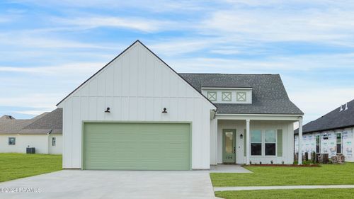 104 Travellers Palm Way, Youngsville, LA, 70592-5299 | Card Image