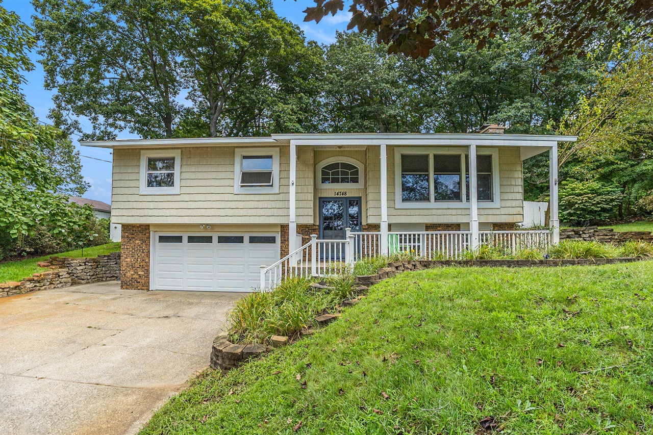 Lakeshore Dr, Grand Haven, MI 49417