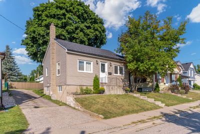 27 Huff Ave, House other with 1 bedrooms, 1 bathrooms and 3 parking in Brantford ON | Image 2