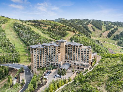 902-2300 Deer Valley Dr E, Park City, UT, 84060-5145 | Card Image