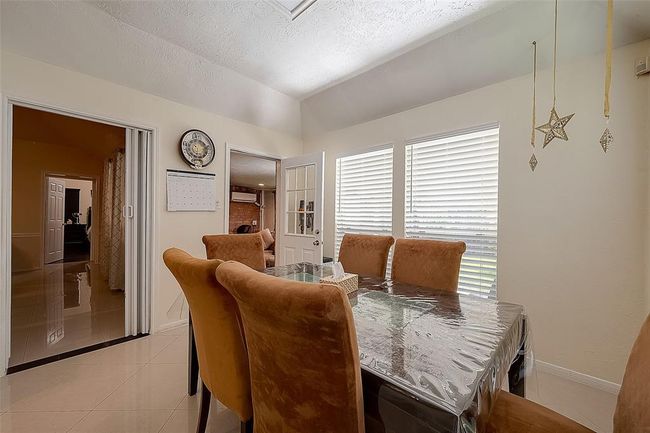 11823 Caprock Canyons Ln, House other with 4 bedrooms, 3 bathrooms and 2 parking in Sugar Land TX | Image 13