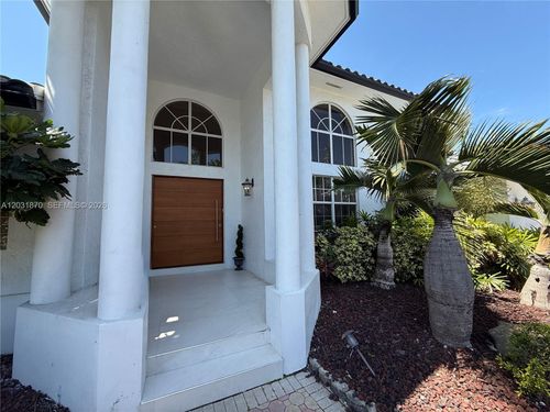 2940 Ne 164th St, North Miami Beach, FL, 33160-4113 | Card Image