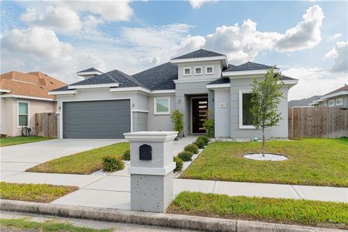 2013 Queens Ave, McAllen, TX, 78504-2295 | Card Image